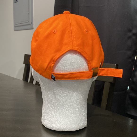 Diamond Strapback - Picture 3 of 5